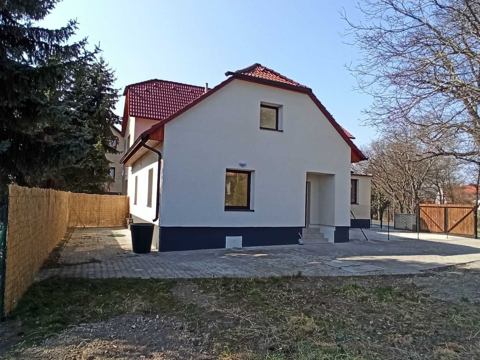 Rodinné domy, Radim, 130 m²