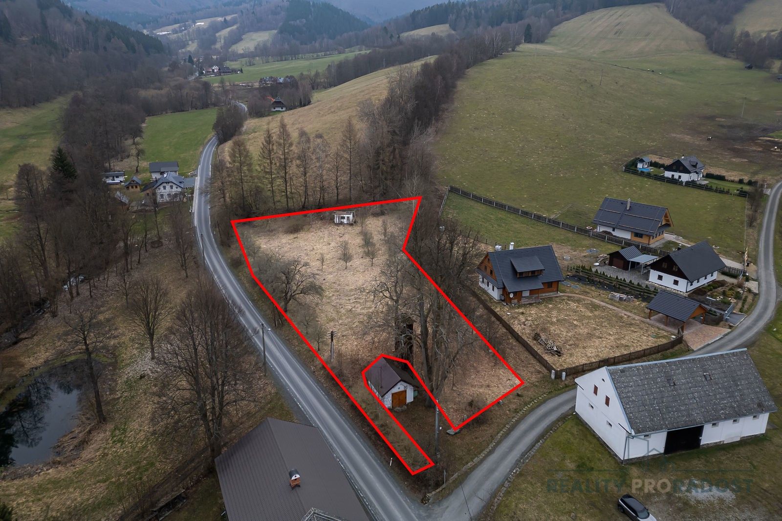 Prodej pozemek pro bydlení - Vernířovice, 3 075 m²