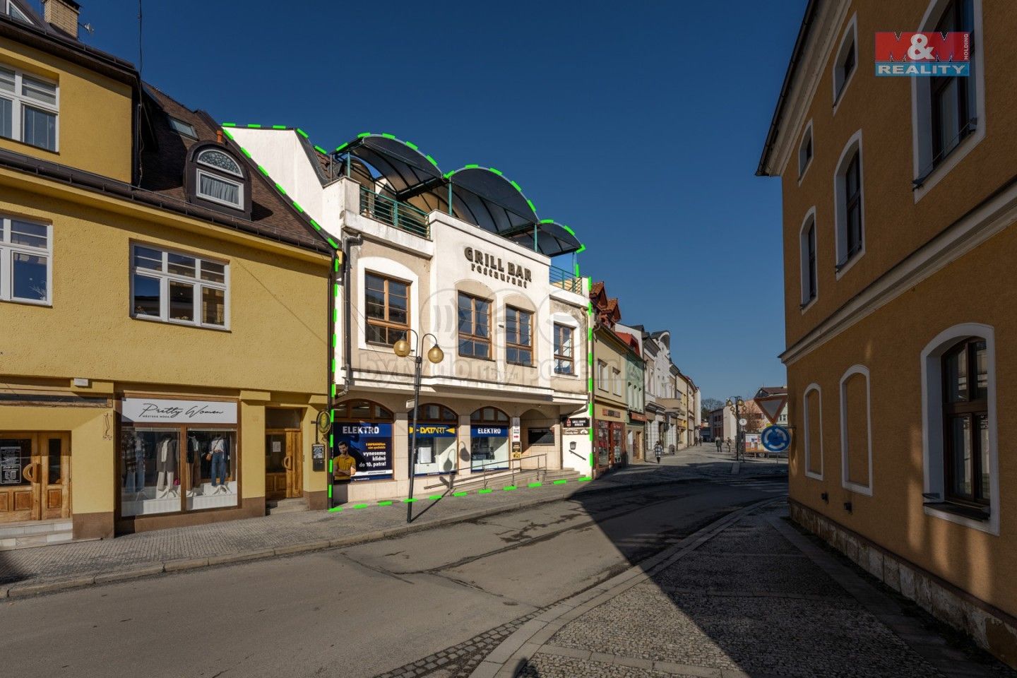 Prodej obchodní prostory - Masarykovo náměstí, Rožnov pod Radhoštěm, 670 m²