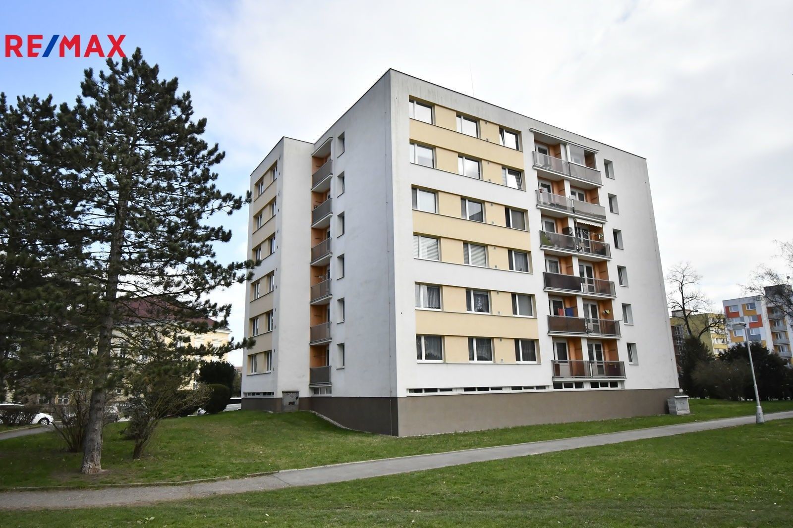 Prodej byt 3+1 - Hradecká, Třebeš, Hradec Králové, Česko, 70 m²