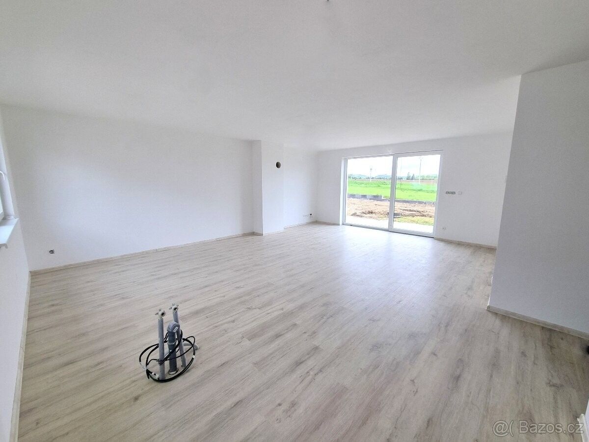 Prodej dům - Vyškov, 682 01, 121 m²