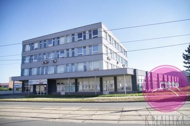 Pronájem kancelář - Hodolanská, Olomouc, 74 m²