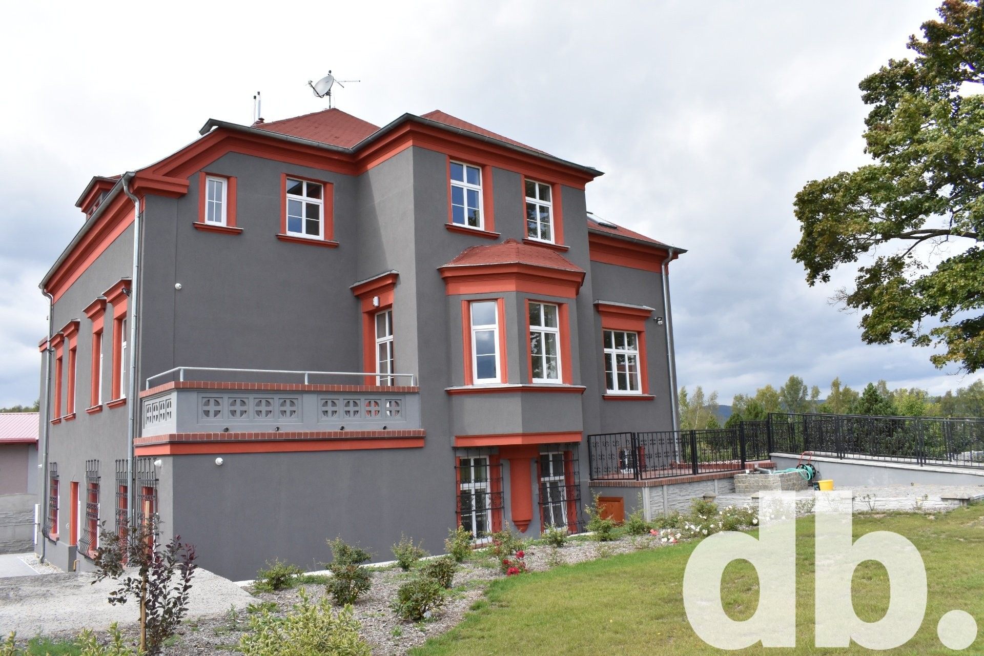 Prodej dům - Chodov, 750 m²