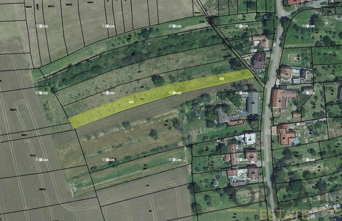 Prodej zemědělský pozemek - Zborovice, 768 32, 1 795 m²