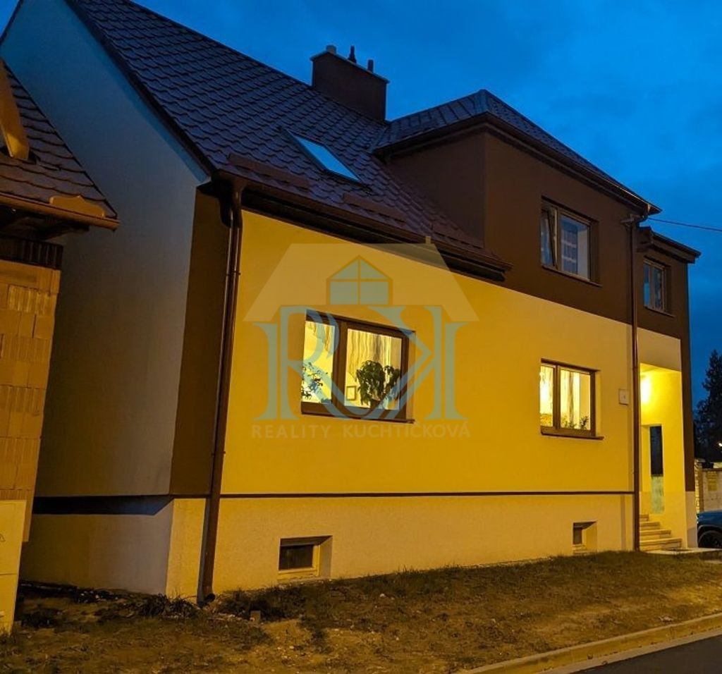Prodej dům - Veselská, Bzenec, 260 m²