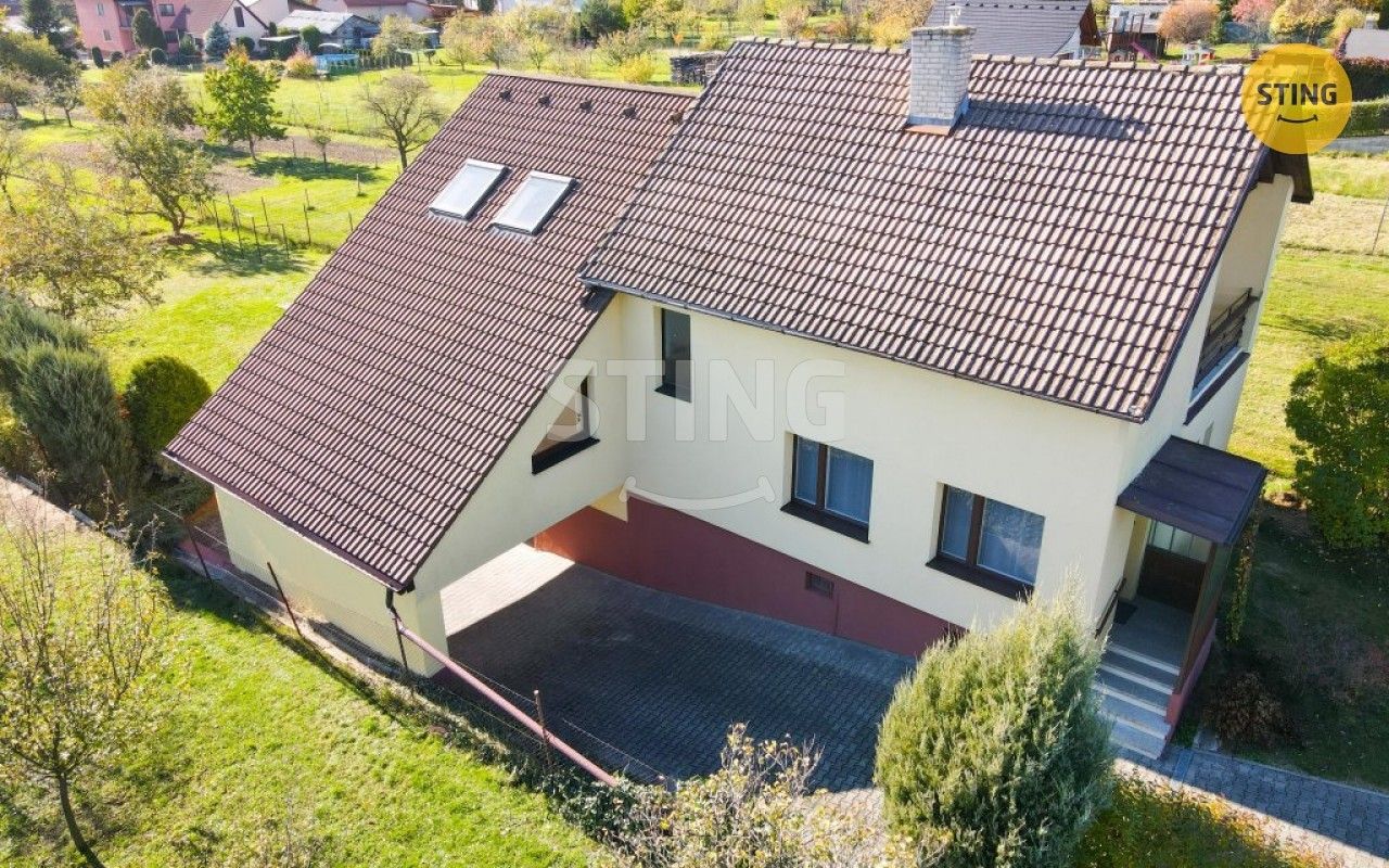 Prodej rodinný dům - Borovicová, Zlín, 178 m²