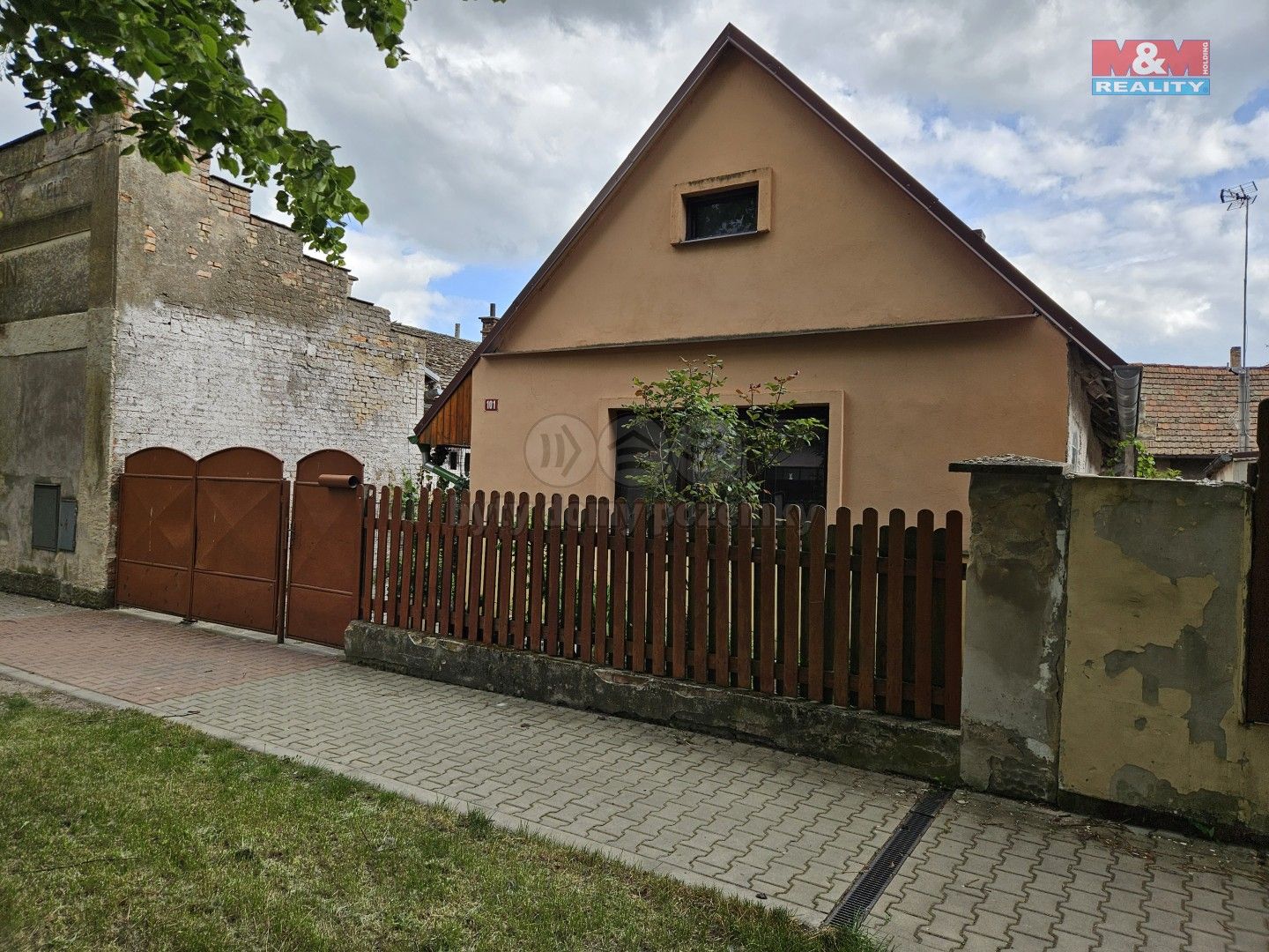 Prodej rodinný dům - Palackého, Městec Králové, 100 m²