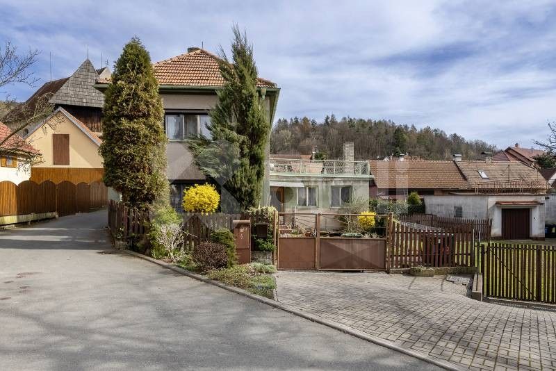 Prodej dům - Licoměřice, Lipovec, 175 m²