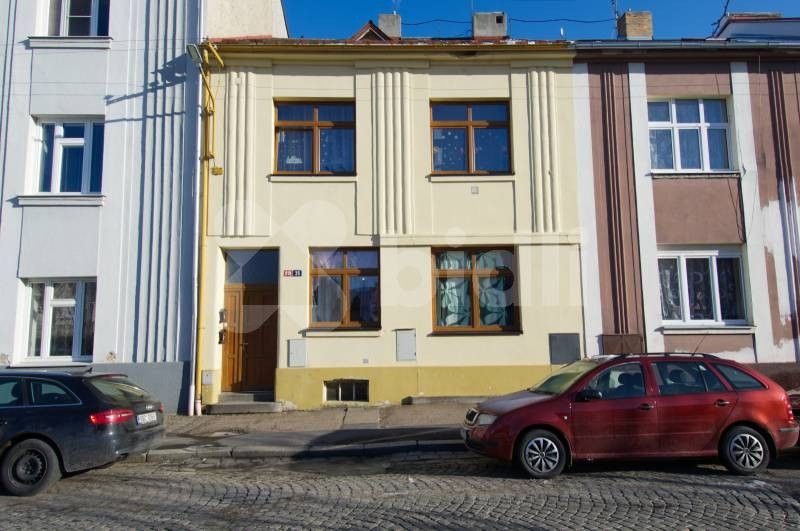 Prodej dům - Husova, Benešov, Česko, 225 m²