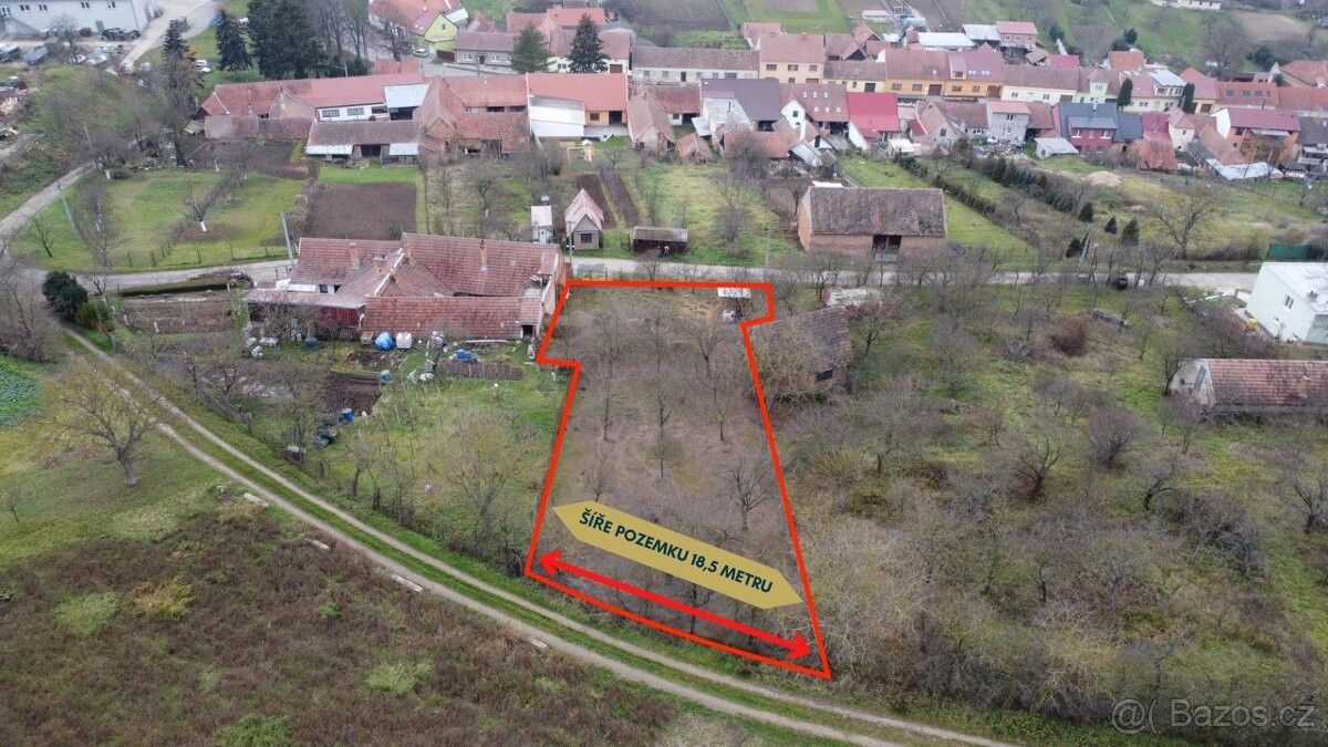 Prodej pozemek pro bydlení - Klobouky u Brna, 691 72, 1 067 m²