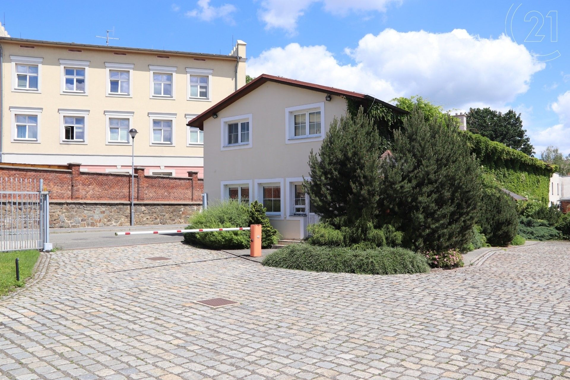 Pronájem kancelář - Stará silnice, Předměstí, Opava, 634 m²