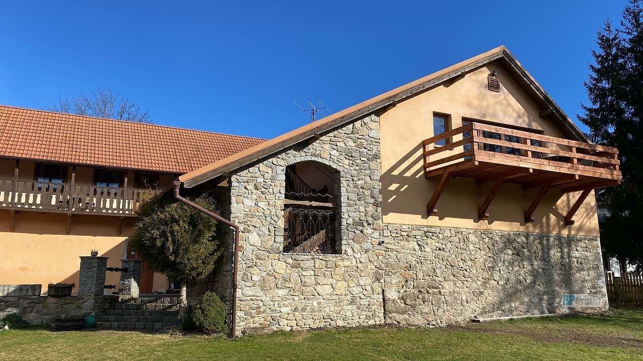Prodej rodinný dům - Veletín, Sedlec-Prčice, 350 m²