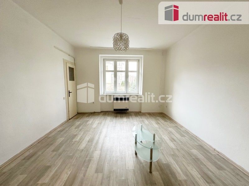 Pronájem byt 1+1 - U zámku, Teplice, 32 m²
