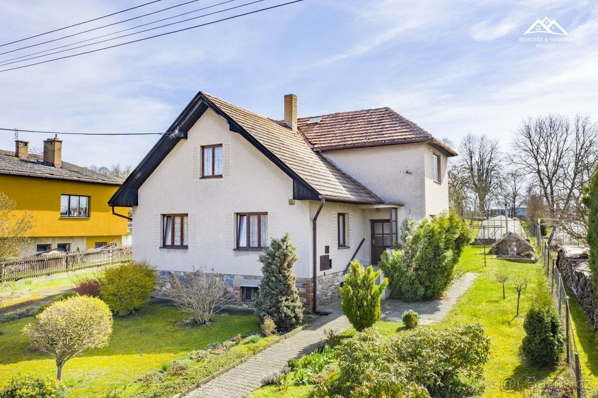 Prodej dům - Libice nad Doubravou, 582 77, 1 904 m²