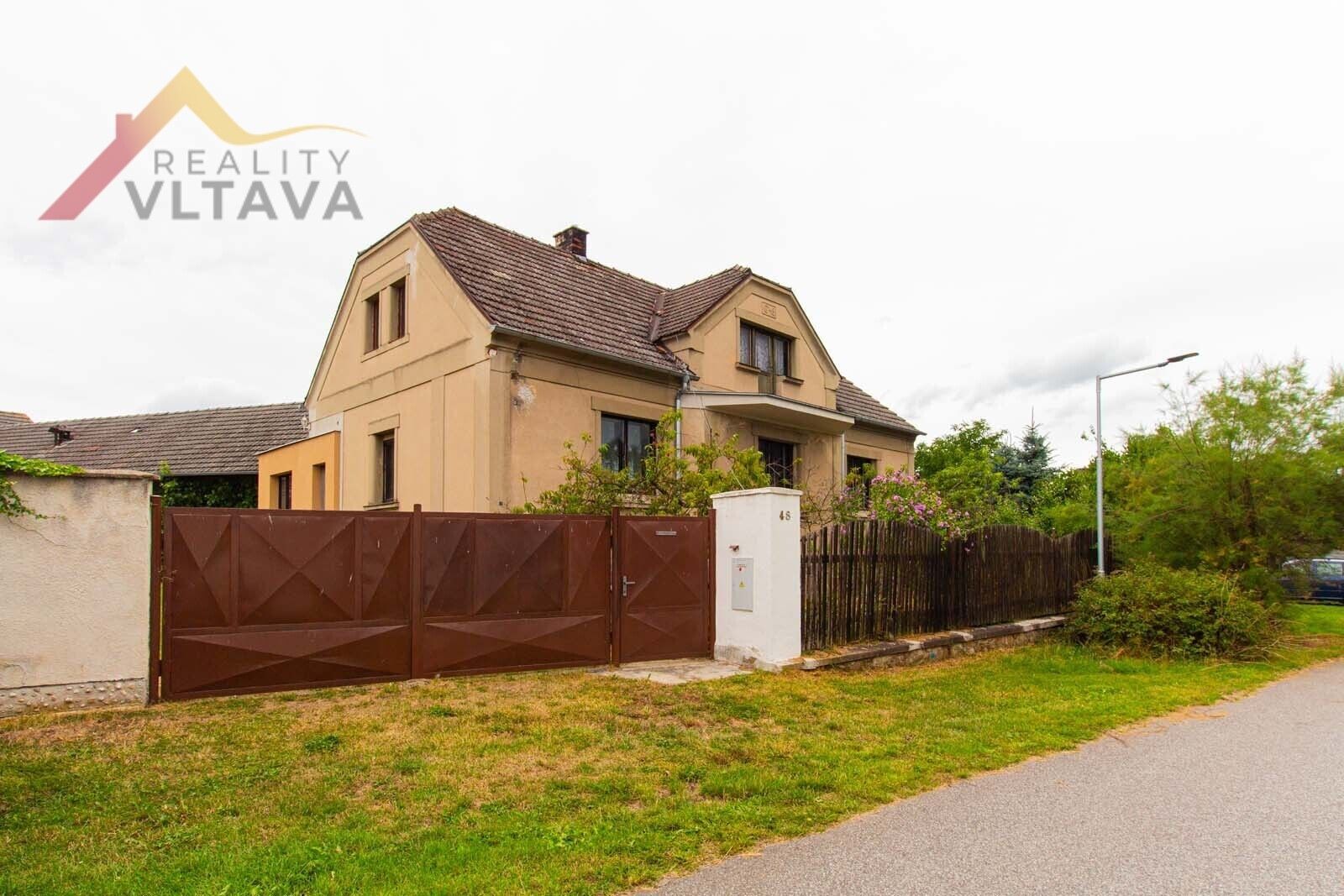 Prodej dům - Milenovice, Protivín, 378 m²