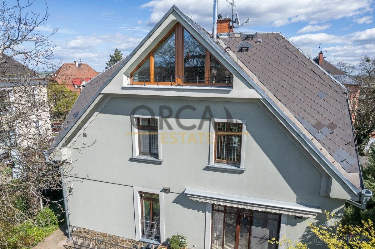 Prodej dům - Opava, 746 01, 403 m²