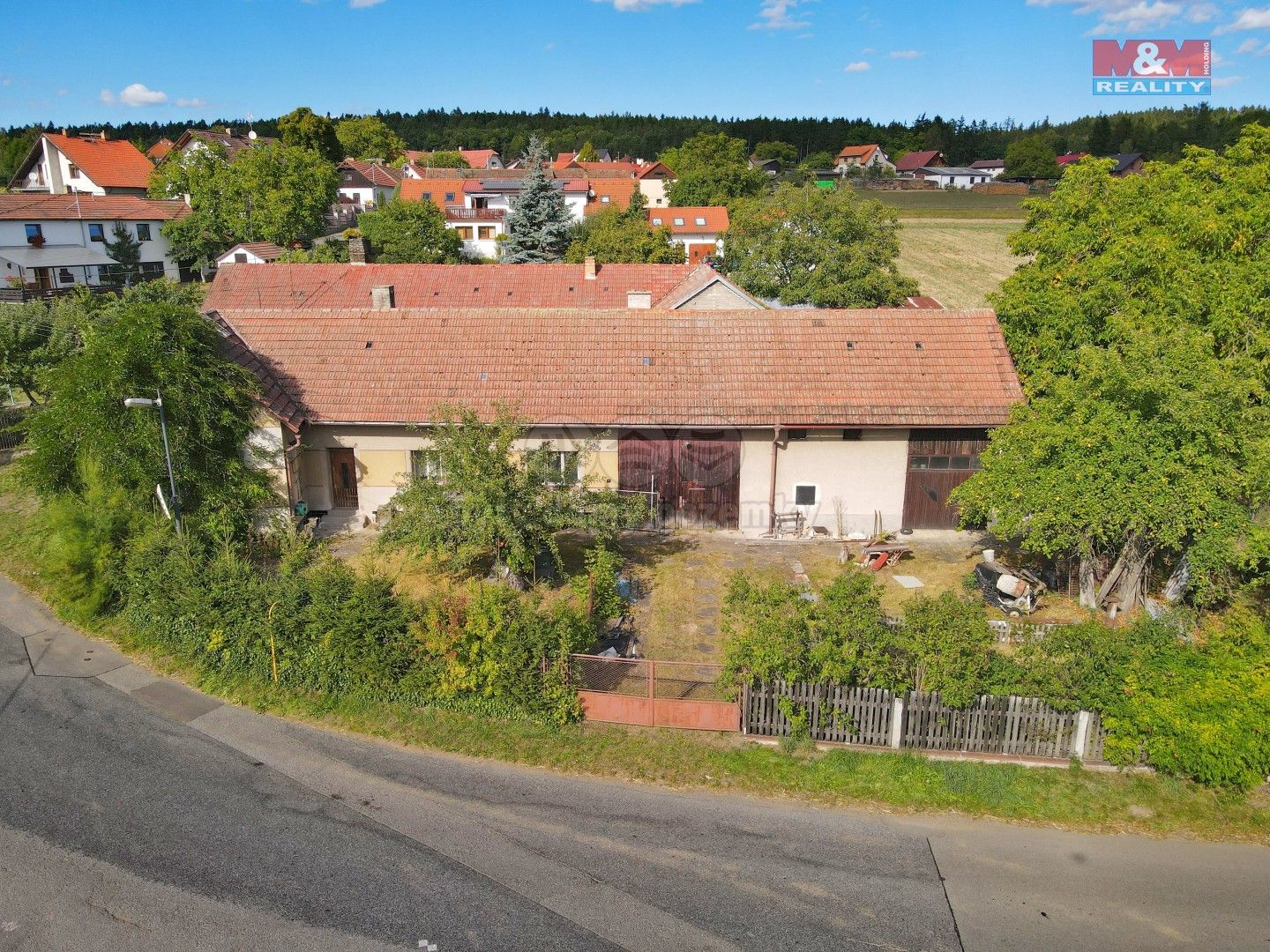Prodej rodinný dům - Jelence, Dolní Hbity, 857 m²
