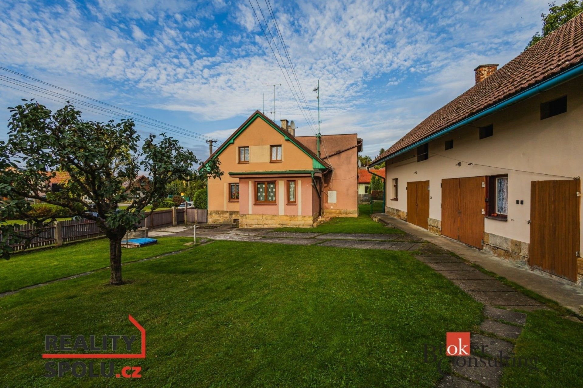 Prodej rodinný dům - Slatiny, 200 m²