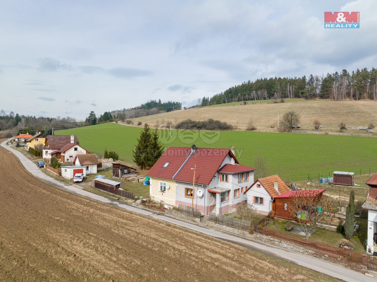 Prodej rodinný dům - Unčín, 100 m²