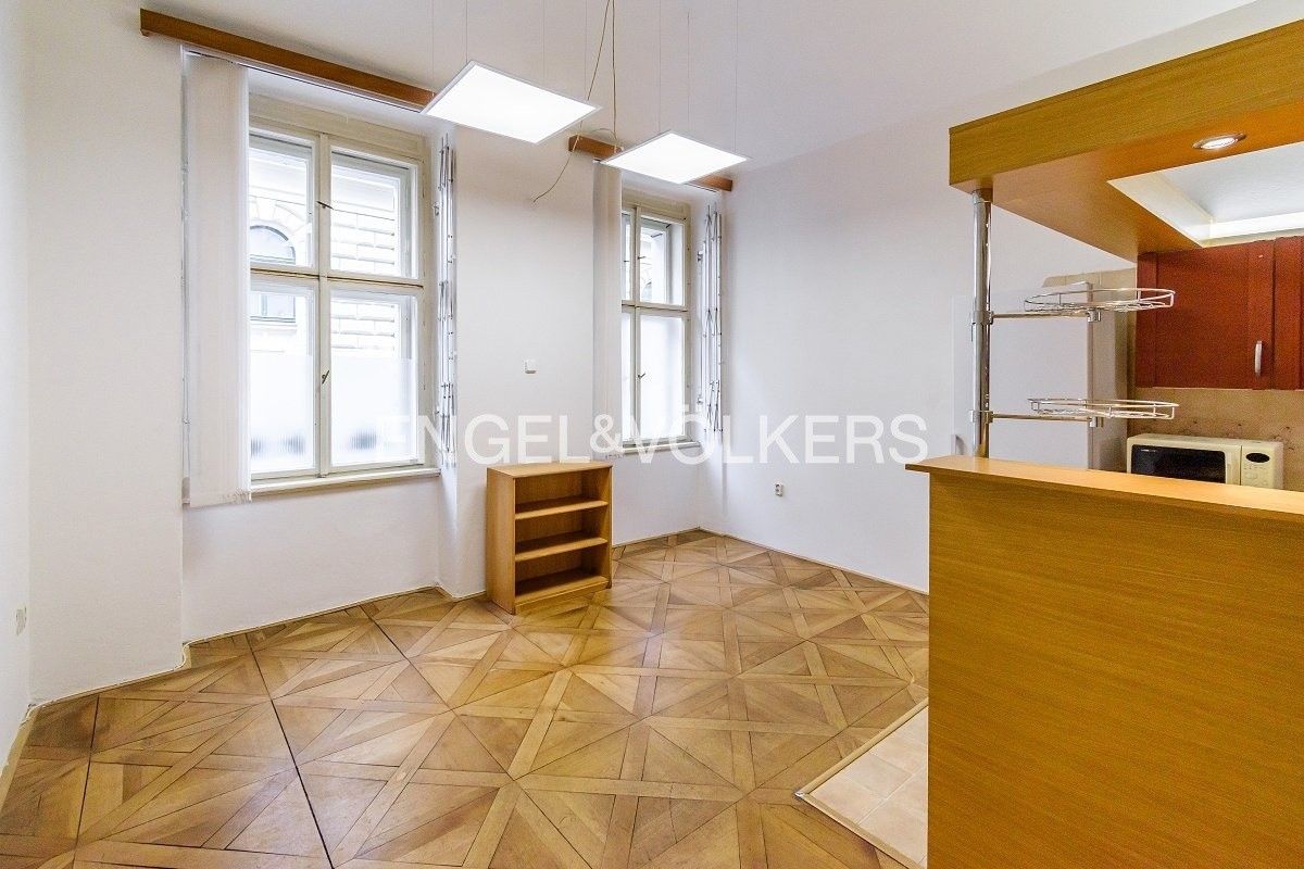 Pronájem byt 2+1 - V tůních, Nové Město, Praha, Česko, 90 m²