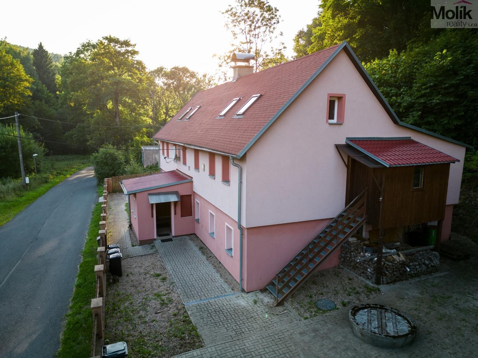 Prodej dům - Český Jiřetín, 405 m²