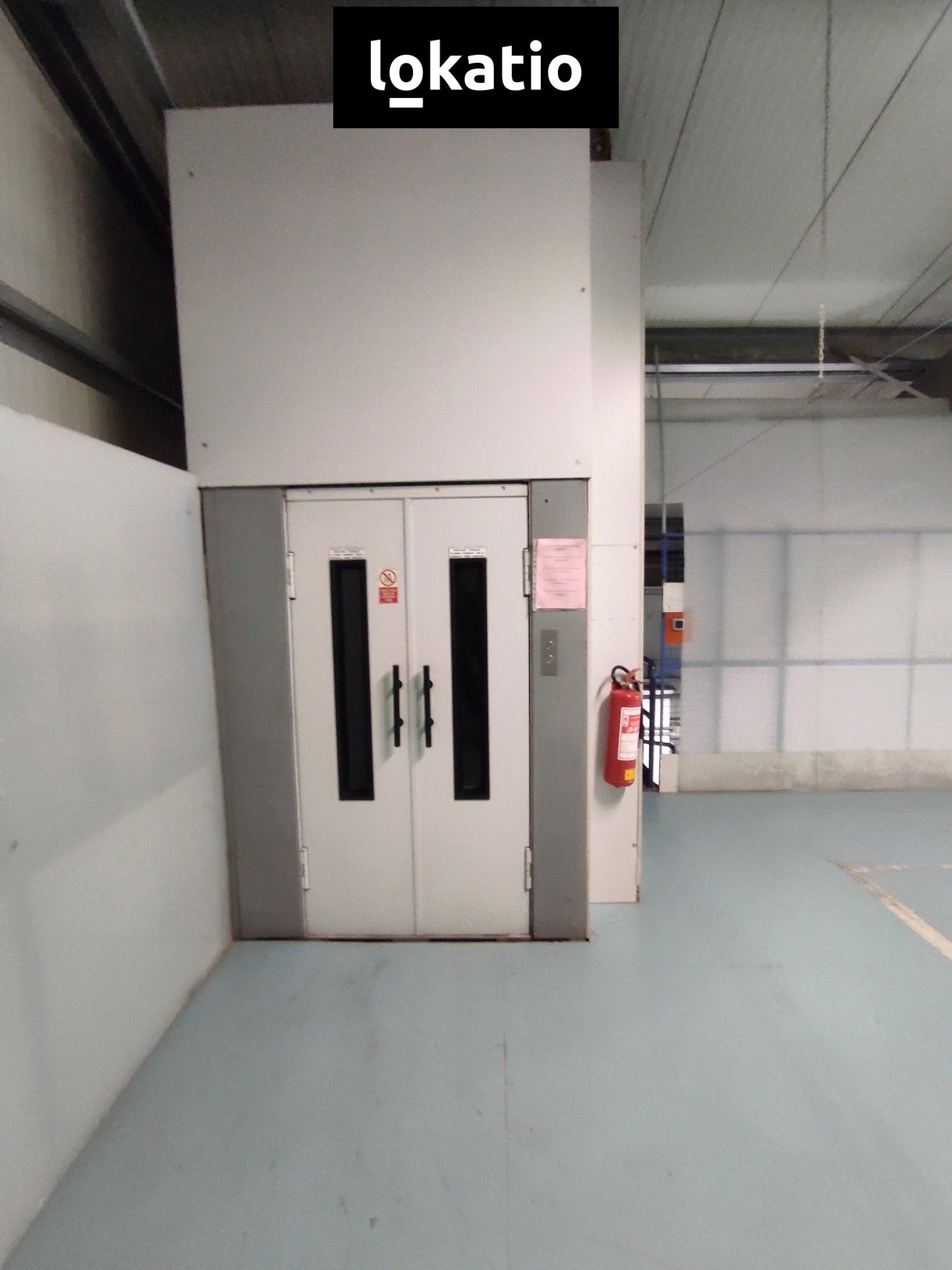 Sklad · 1 550 m² · U továren, Praha - 4
