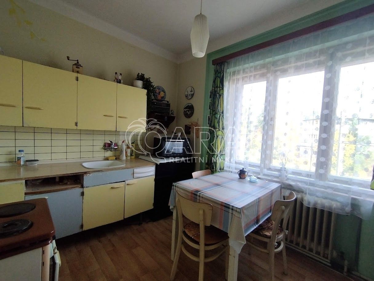 Prodej rodinný dům - Gebauerova, Nová Paka, 372 m²