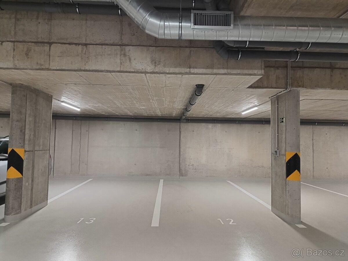 Pronájem garáž - Praha, 140 00