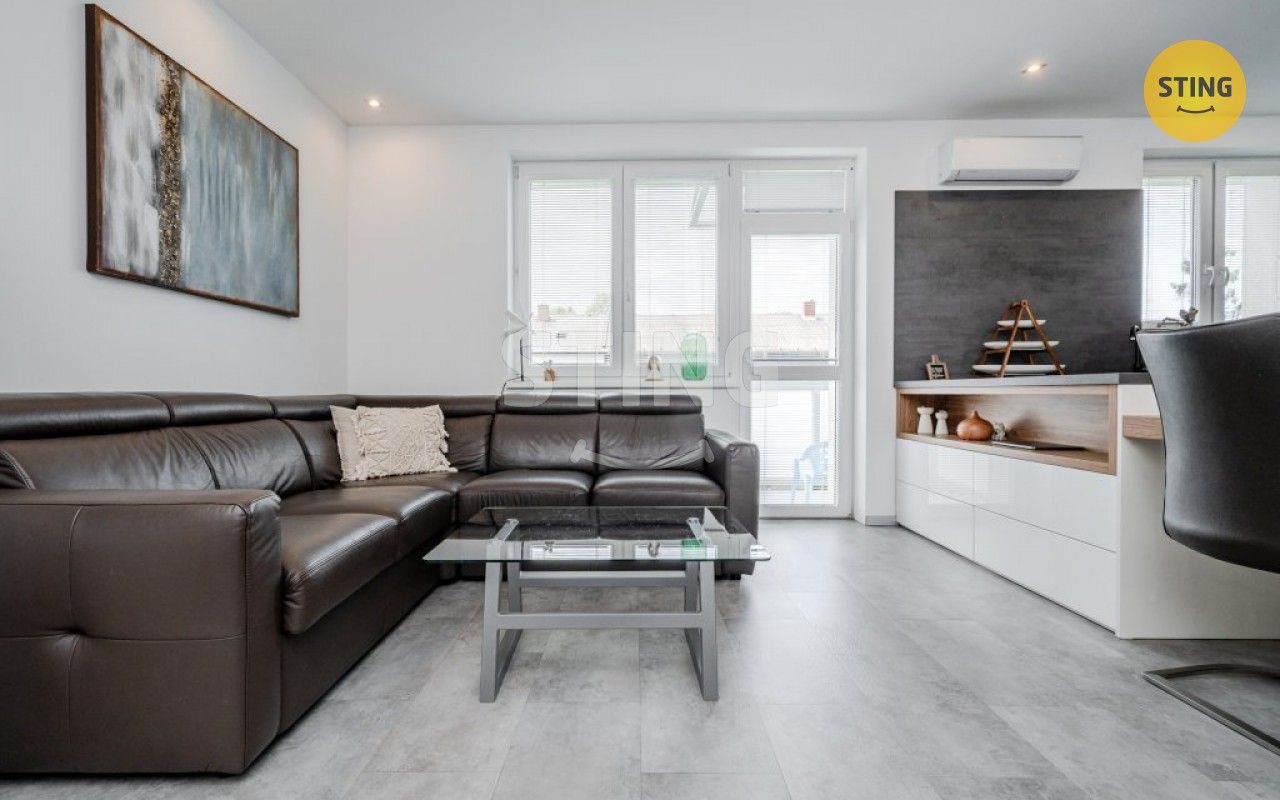 Pronájem byt 3+kk - Viktora Huga, Ostrava, 73 m²