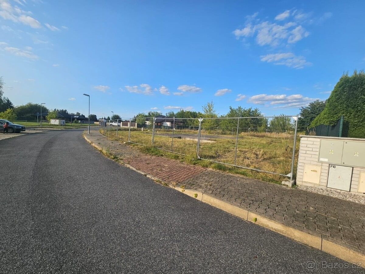 Rodinné domy, Dolní Břežany, 252 41