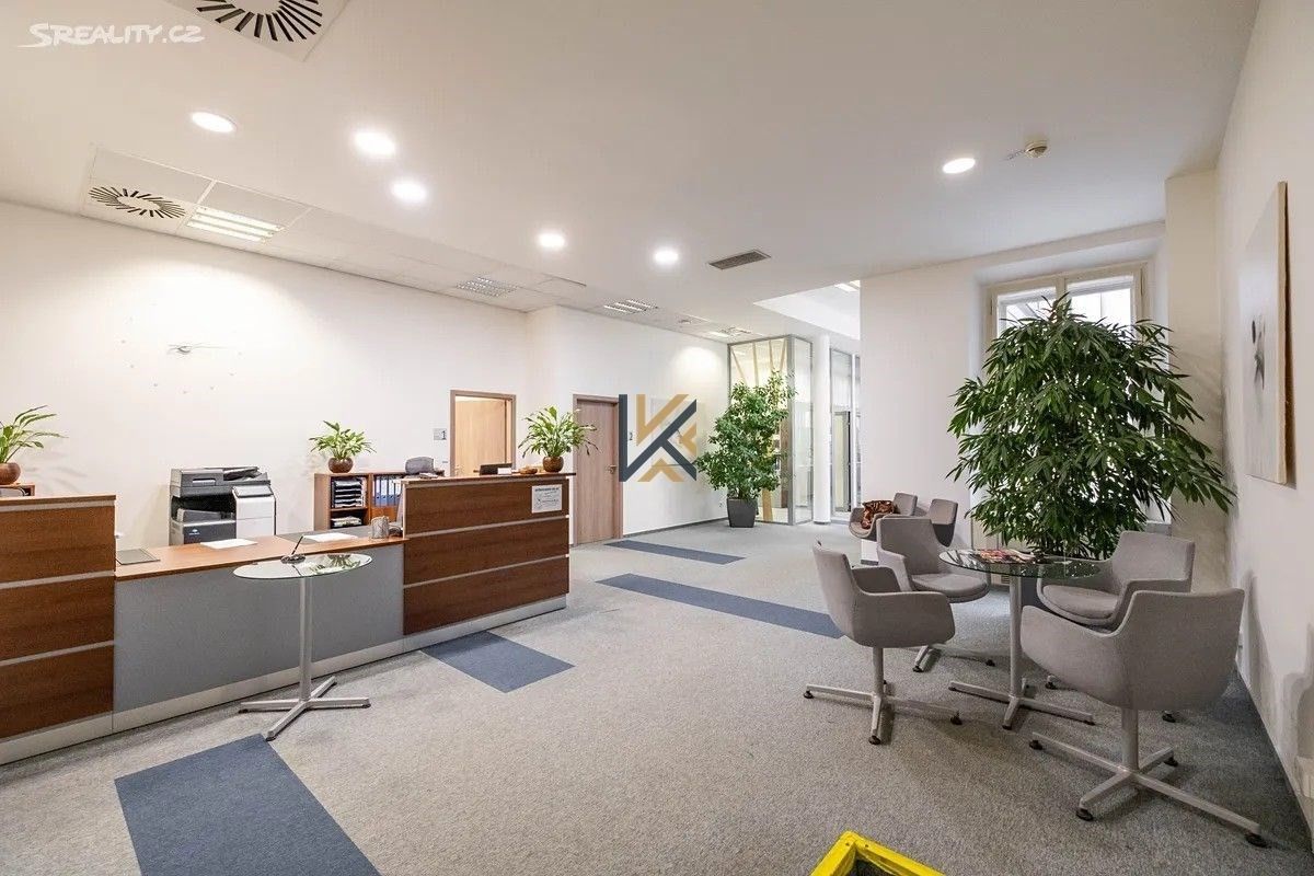 Pronájem kancelář - Olivova, Praha, 300 m²
