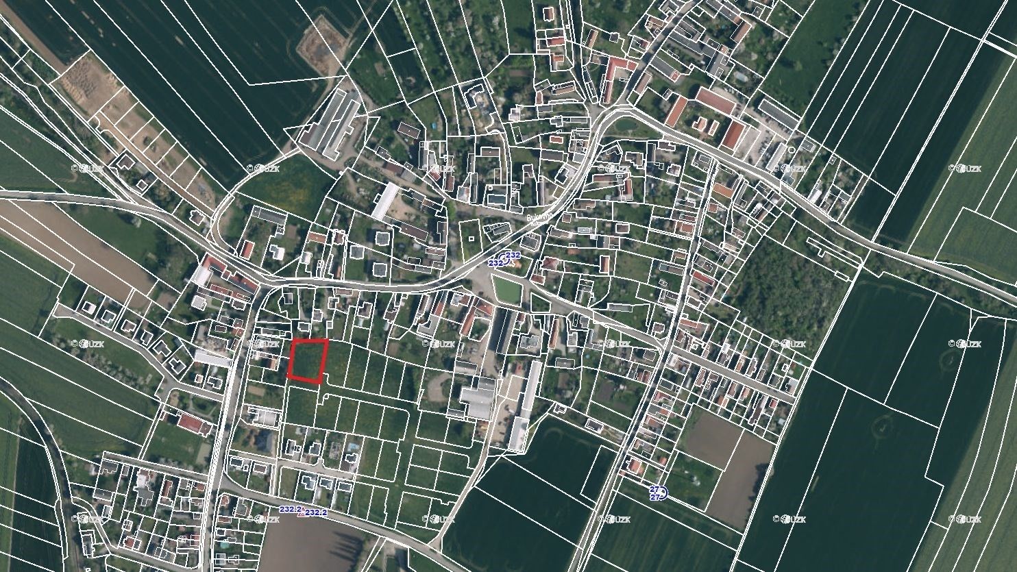 Pozemek pro bydlení, 1 592 m²