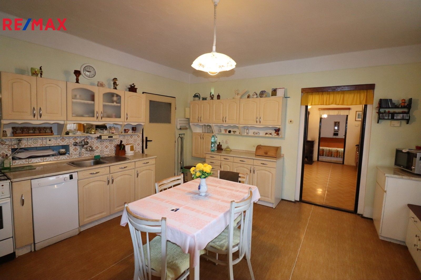 Prodej rodinný dům - Podbořanská, Vroutek, 90 m²