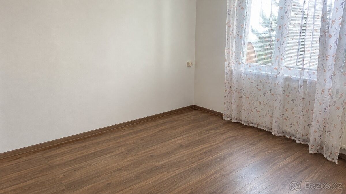 Byt · Chomutov, 430 04 - 4