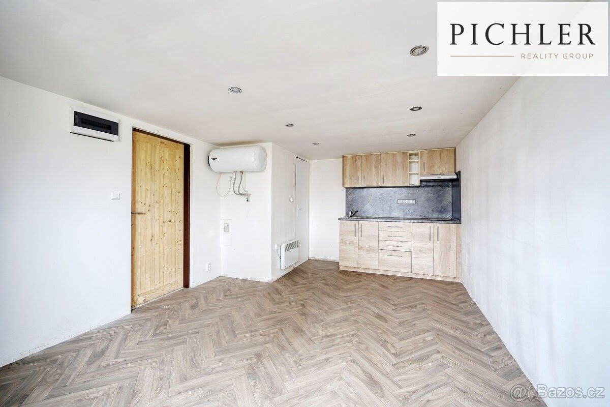 Byty, Chotíkov, 330 17