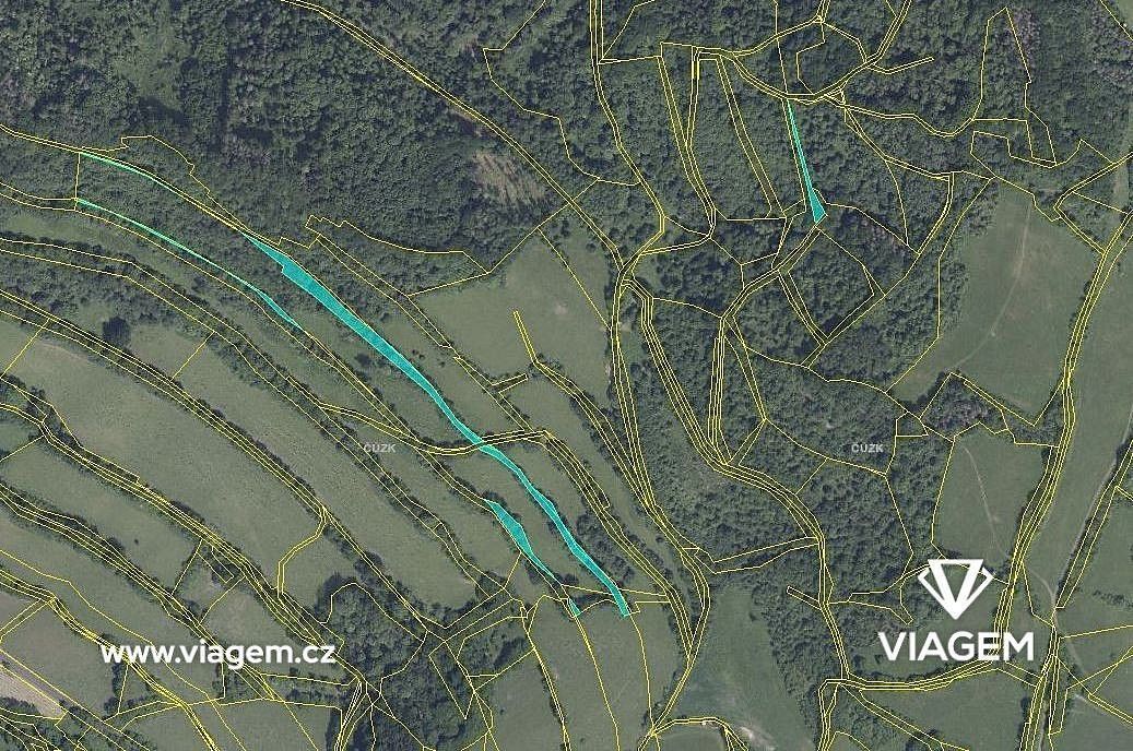 Les, 2 835 m²