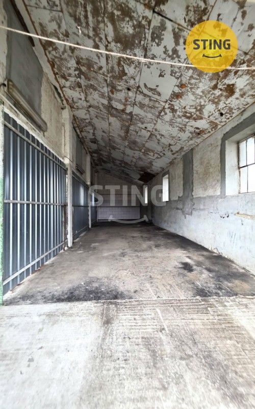 Garáže, Vršovice, 53 m²