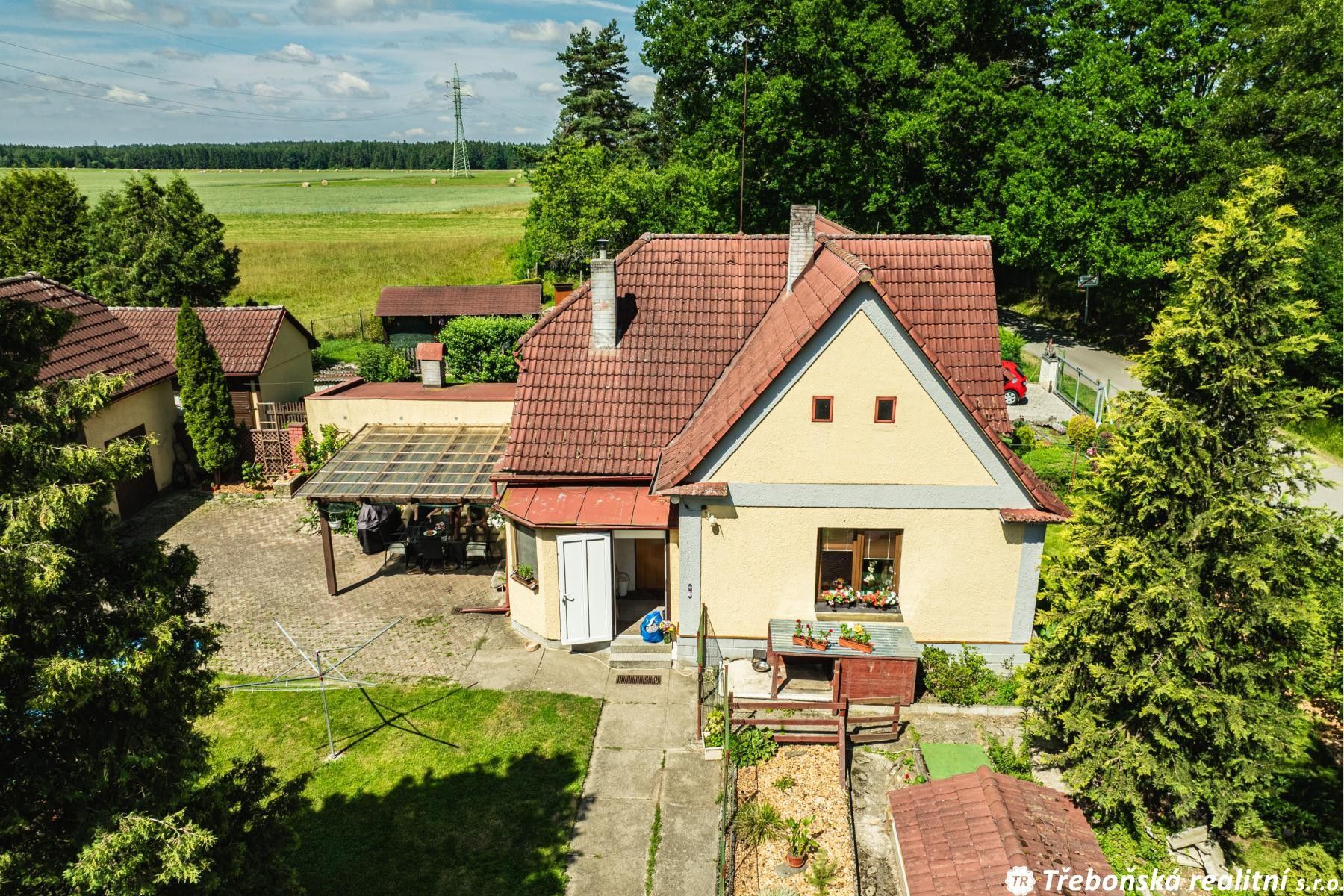 Rodinné domy, Benátky, Suchdol nad Lužnicí, 158 m²