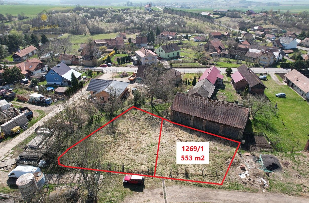 Prodej pozemek pro bydlení - Cholenice, 553 m²