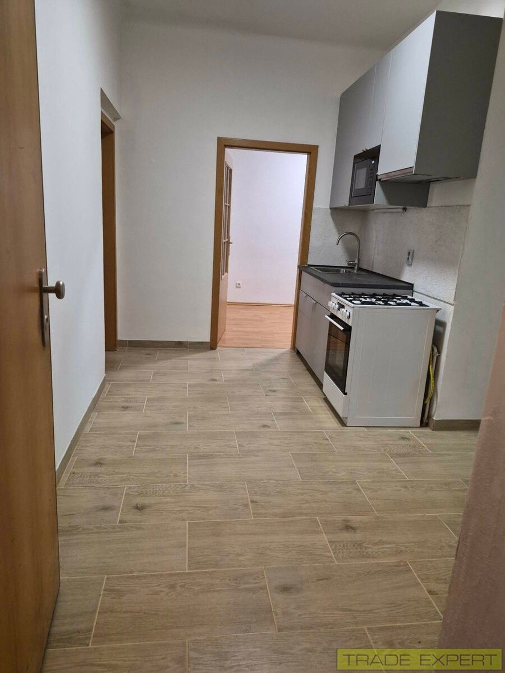 2+1, V háji, Praha Holešovice, 51 m² - 1