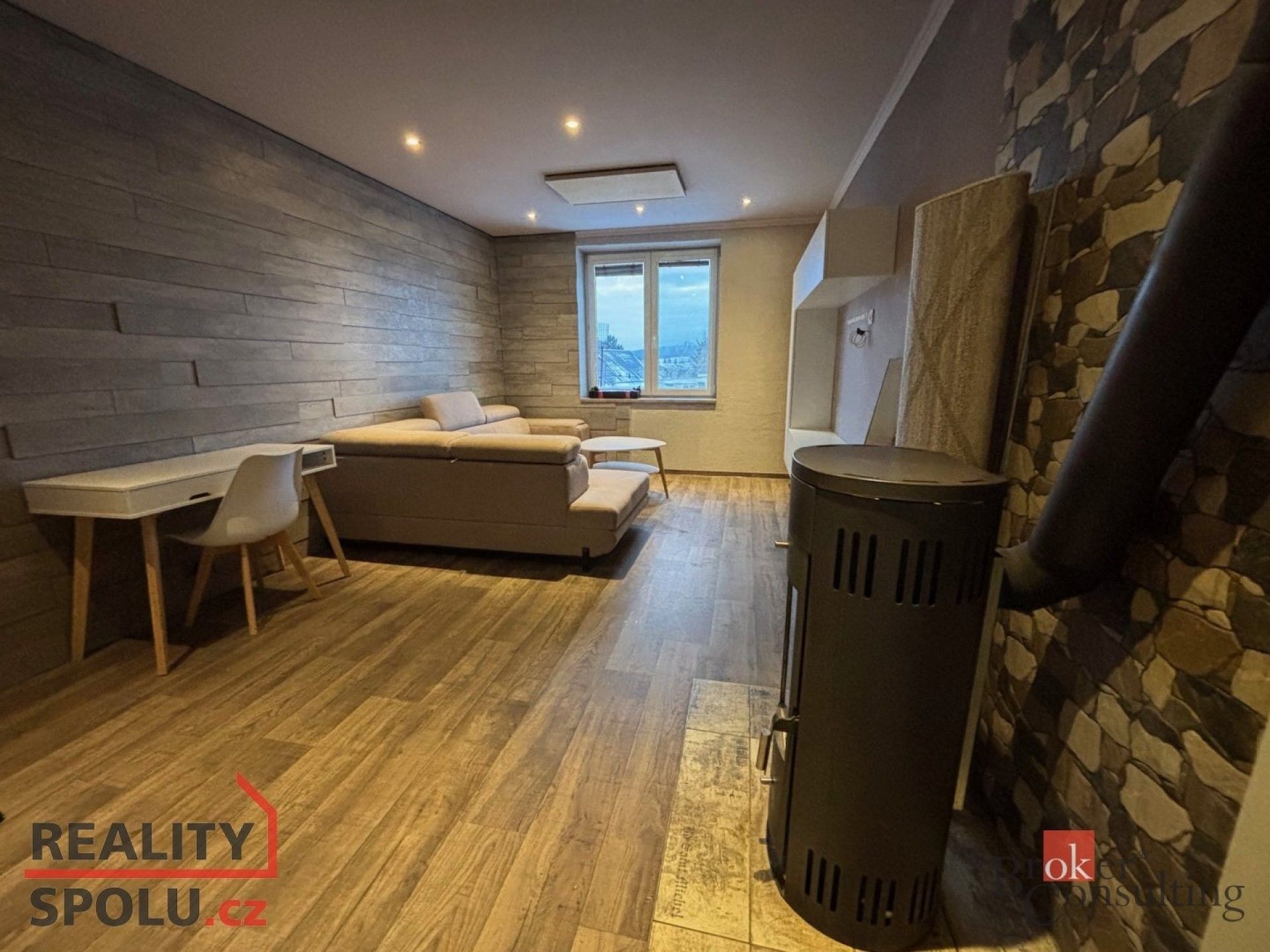 Pronájem byt 3+1 - Trstěnice, 77 m²