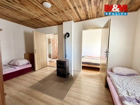 Chata · 244 m² · Klenovice - 4