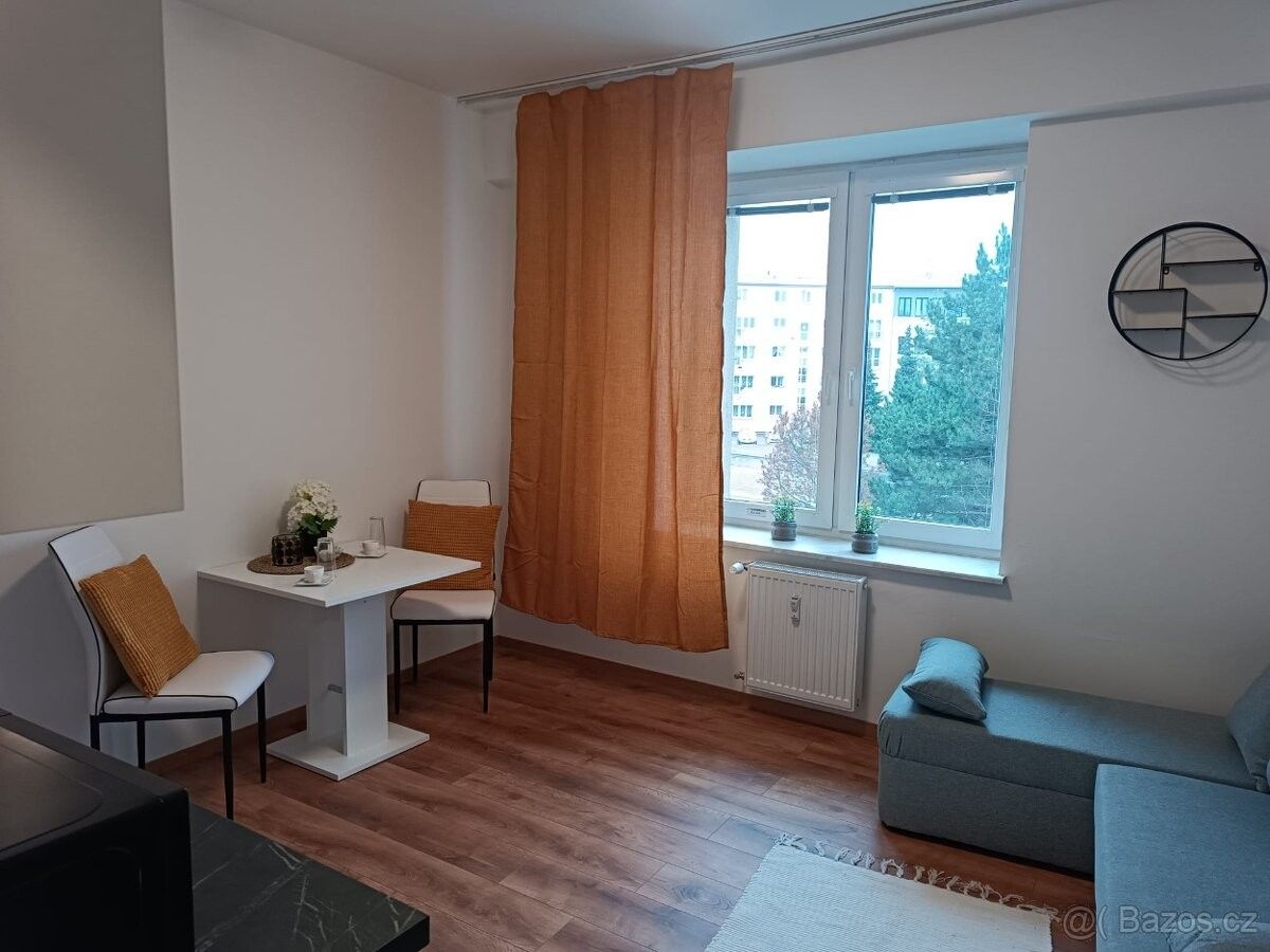 Prodej byt - Praha, 160 00, 18 m²