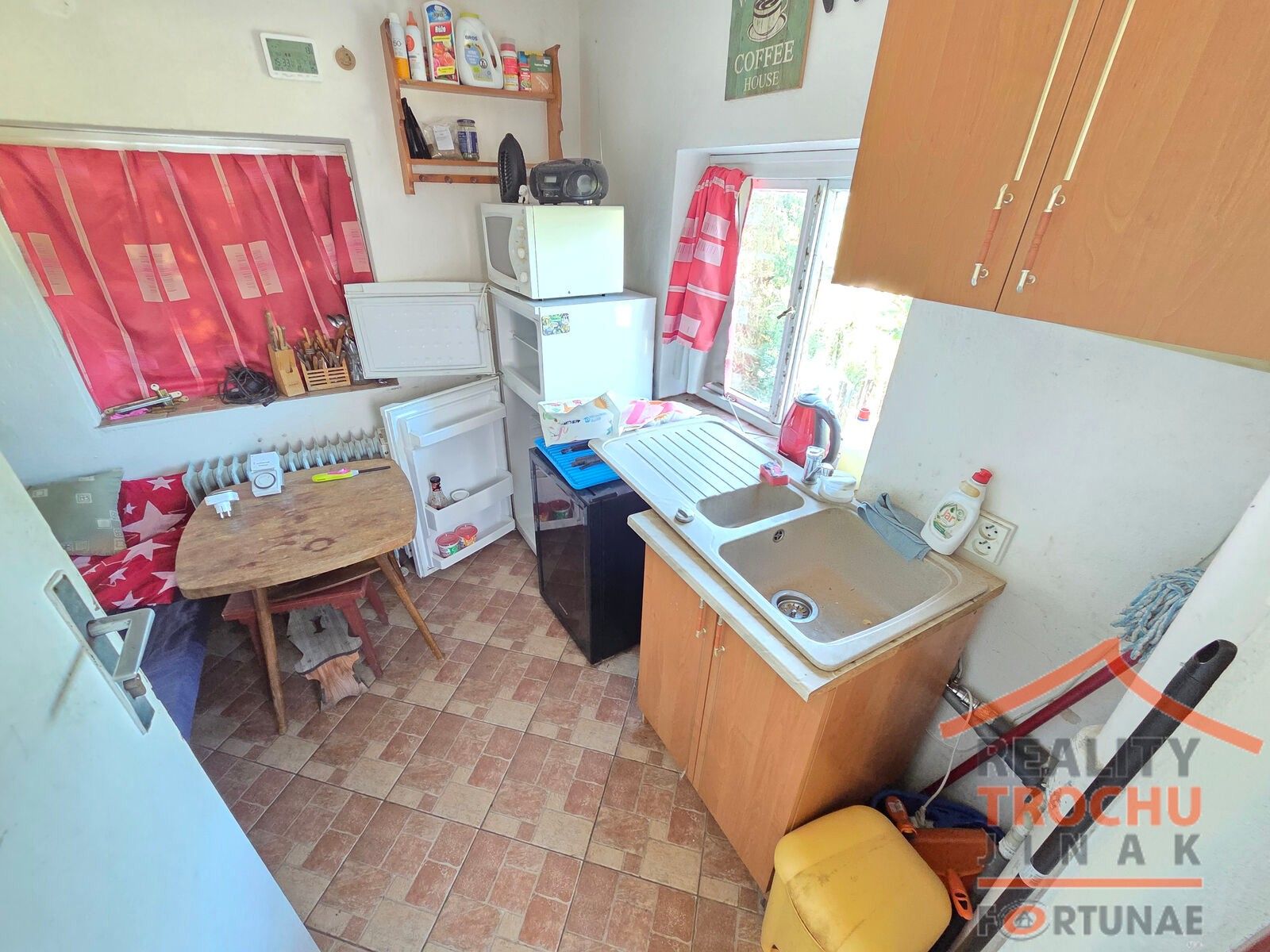 Chata · 450 m² · Chvaletice - 4