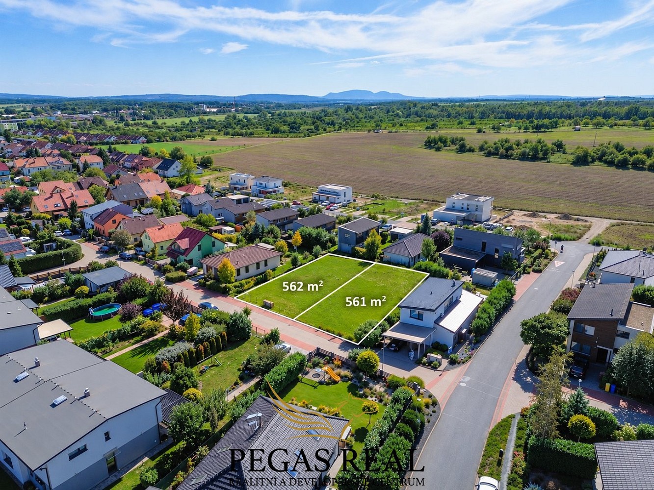 Pozemek pro bydlení, 562 m²