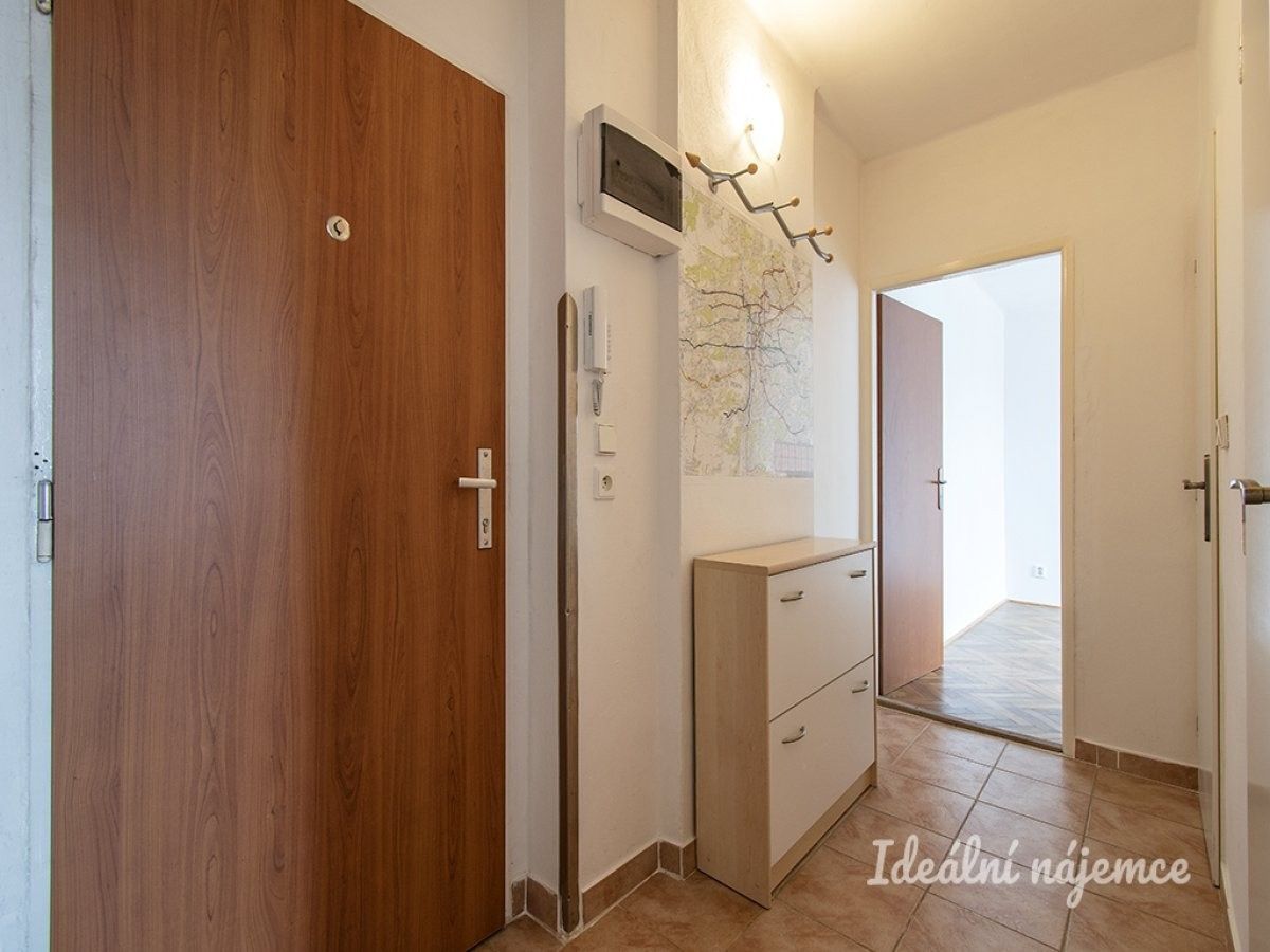 2+1, Černokostelecká, Praha, 52 m² - 2