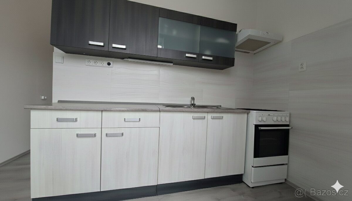 Byty, Adamov, 679 04