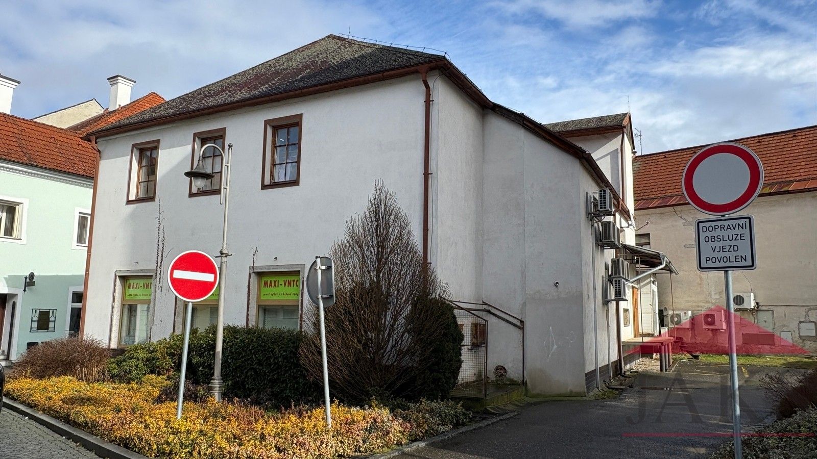 Prodej obchodní prostory - náměstí Svobody 143, Sušice, 675 m²