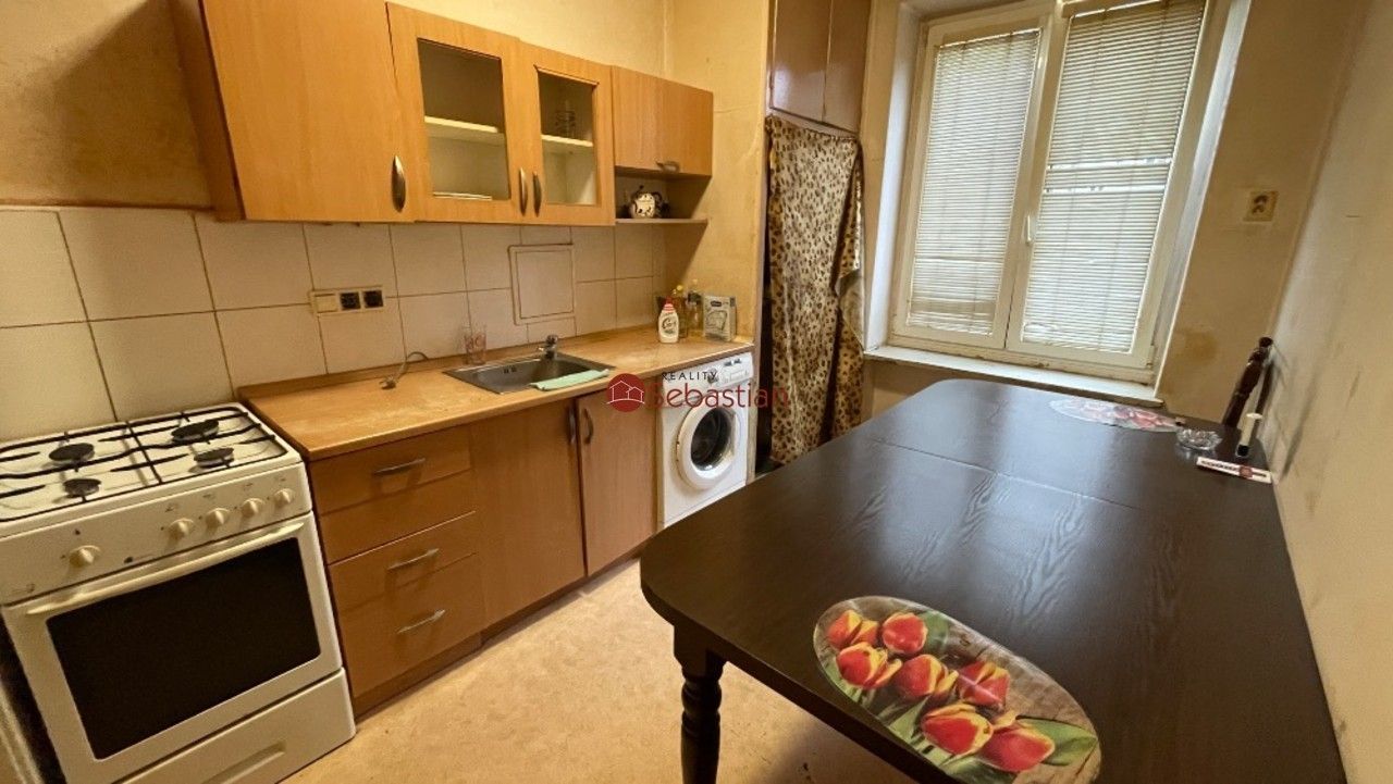 1+1, tř. Budovatelů, Most, 37 m²