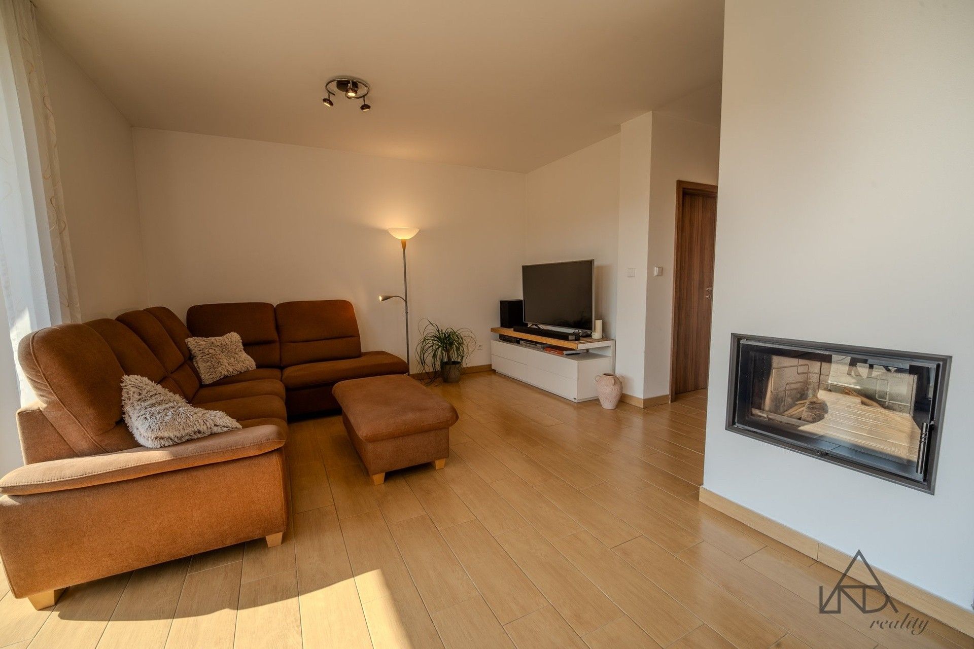 Rodinný dům · 201 m² · Plzeňská, Králův Dvůr - 2